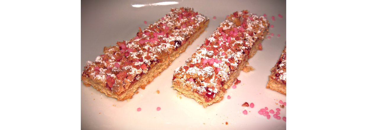 Glutenfri Sorthavre hindbrsnitter